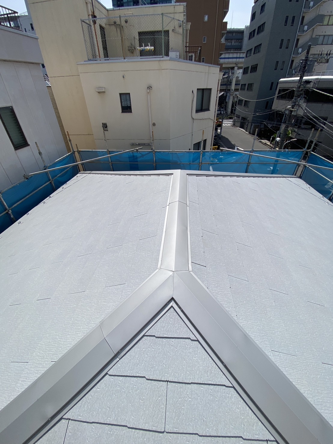 東京都港区東麻布　屋根工事